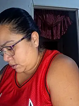 NARNYALABELLA online show from November 17, 2025, 11:43 pm