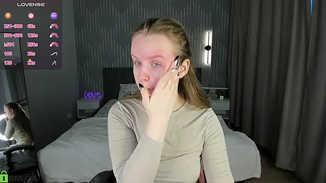 Rina Panic online show from March 28, 2026, 1:05 am