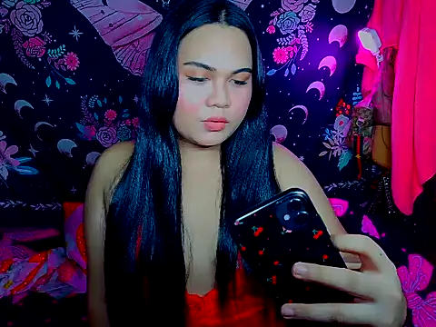 Snapshot of YourThicc_bella chatting on May 16, 2026, 10:01 am YourThicc bella online show from May 16, 2026, 10:01 am
