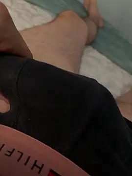 Snapshot of elcalabacin chatting on September 15, 2025, 3:12 pm elcalabacin online show from September 15, 2025, 3:12 pm