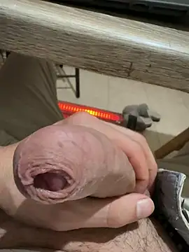 Snapshot of elcalabacin chatting on October 30, 2025, 5:35 pm elcalabacin online show from October 30, 2025, 5:35 pm