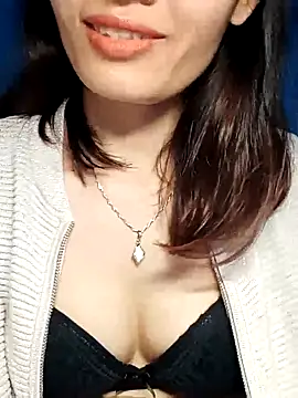 Hinna x online show from November 8, 2025, 7:52 am