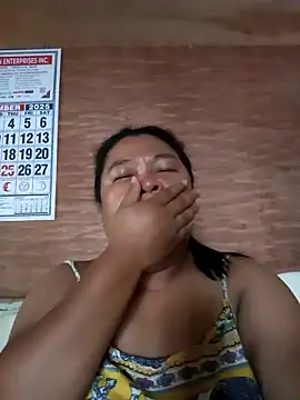 Perfect smile01 online show from December 3, 2025, 5:26 am