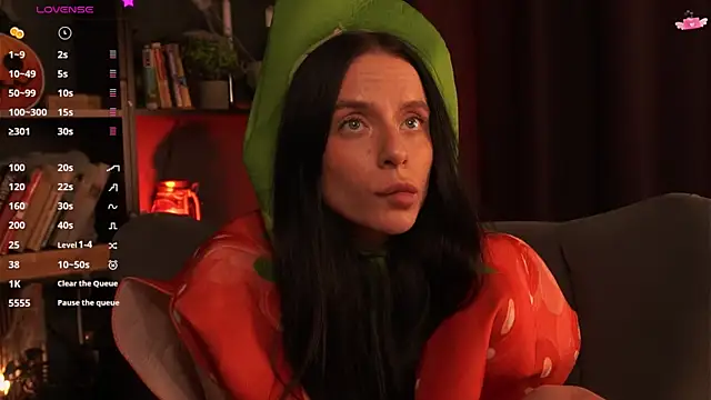 Snapshot of livia_starwars chatting on October 30, 2025, 9:26 pm livia starwars online show from October 30, 2025, 9:26 pm