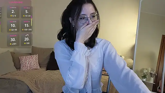 EsmaWonka online show from April 9, 2026, 7:03 am