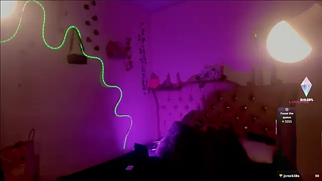 Cata MW online show from April 14, 2026, 7:20 pm