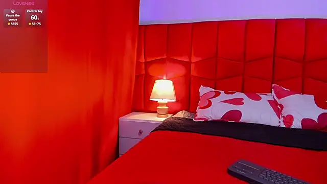 Fire Fairy  online show from December 22, 2025, 1:08 pm