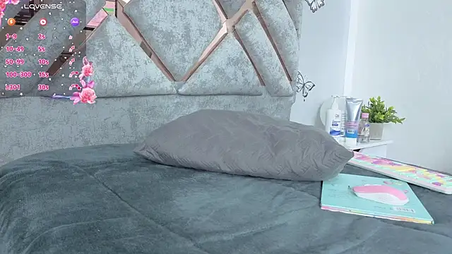 Sweet Khriis online show from September 17, 2025, 3:41 am