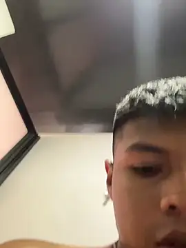 Gatitoxd19- online show from April 28, 2026, 8:14 pm