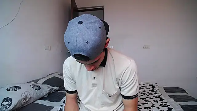 Candy Grey28 online show from October 12, 2025, 12:59 pm