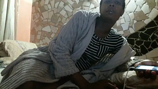Pretty miss devilxxx35 online show from May 21, 2026, 3:41 pm