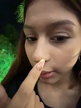 Melody-baby online show from January 7, 2026, 12:24 am