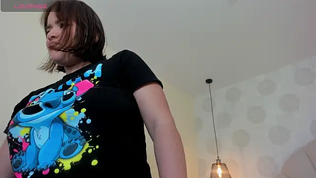 GIANAMILLER6 online show from April 18, 2026, 12:09 pm