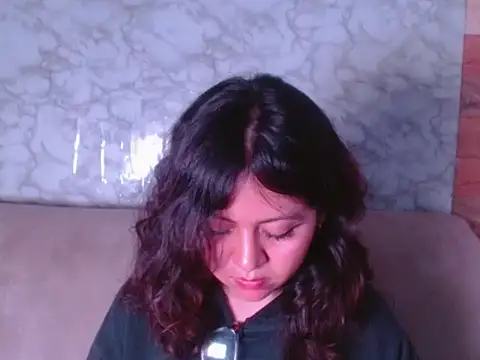 catalina santana20 online show from October 13, 2025, 2:33 am