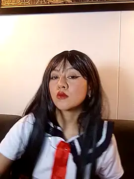 Snapshot of catalina_santana20 chatting on March 4, 2026, 8:37 pm catalina santana20 online show from March 4, 2026, 8:37 pm