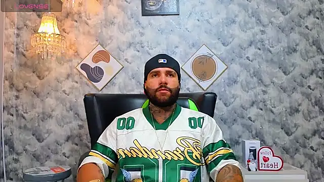 Apolo rousse1 online show from February 25, 2026, 10:19 pm