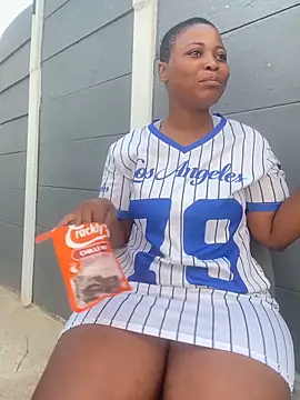 BQueen223 online show from February 28, 2026, 1:56 pm