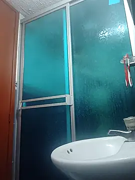 Snapshot of Rolito69 chatting on November 9, 2025, 6:17 pm Rolito69 online show from November 9, 2025, 6:17 pm