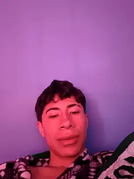 Snapshot of Rolito69 chatting on November 13, 2025, 5:12 pm Rolito69 online show from November 13, 2025, 5:12 pm