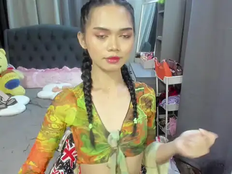 yunxieesweetgurl online show from November 12, 2025, 3:45 pm