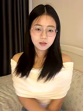 Ella-A9 online show from September 10, 2025, 4:45 am