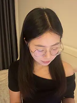 Ella-A9 online show from September 11, 2025, 3:12 pm