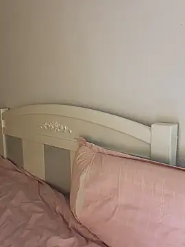 Ella-A9 online show from October 20, 2025, 3:12 pm