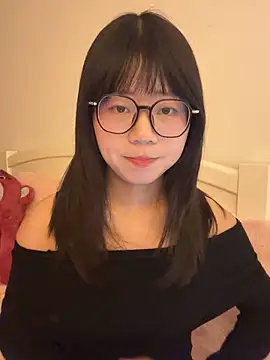 Ella-A9 online show from December 16, 2025, 4:01 pm