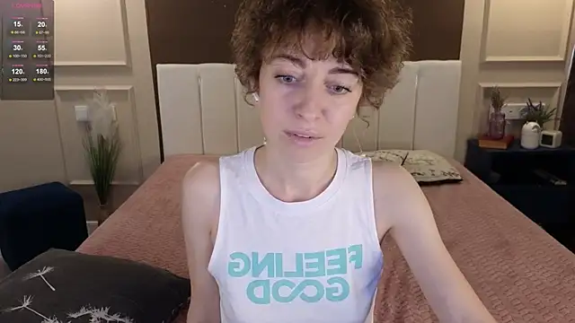 Snapshot of daniellia_ chatting on September 10, 2025, 8:14 am daniellia  online show from September 10, 2025, 8:14 am