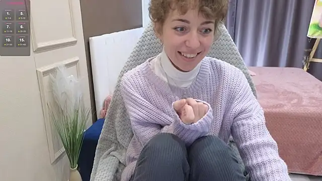 Snapshot of daniellia_ chatting on September 17, 2025, 8:05 am daniellia  online show from September 17, 2025, 8:05 am