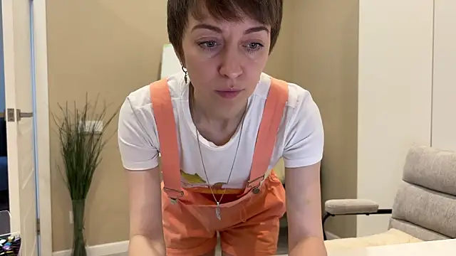 daniellia  online show from January 10, 2026, 8:16 am