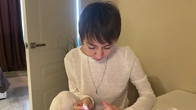 daniellia  online show from January 11, 2026, 8:30 am