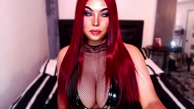 xTrixieMae online show from September 25, 2025, 4:05 am