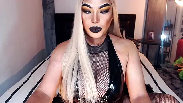 xTrixieMae online show from November 2, 2025, 10:17 am