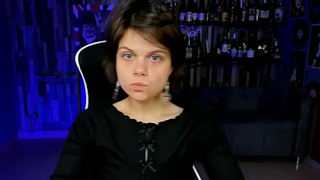 EllieMurler online show from September 19, 2025, 9:00 am