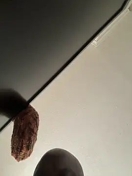 devon3421 online show from April 23, 2026, 8:11 pm