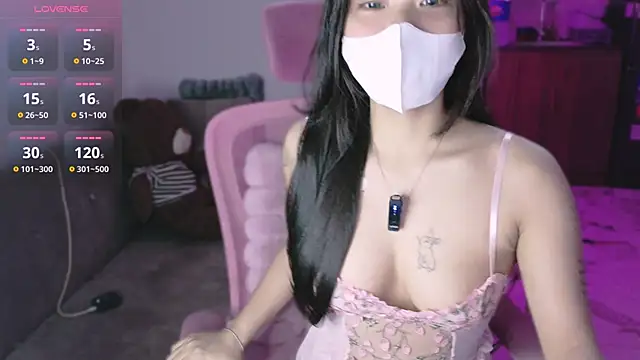 Phuong Bee online show from April 4, 2026, 1:41 pm