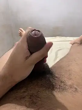 renannoviinho17z online show from April 11, 2026, 12:59 am