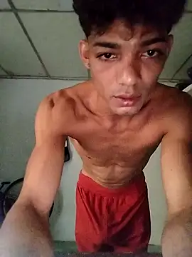 Brayanellatino online show from March 16, 2026, 10:47 pm