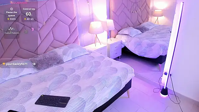 Bella  Lane online show from February 17, 2026, 3:47 am