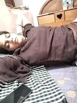 Sofia kuuu online show from September 21, 2025, 4:03 am