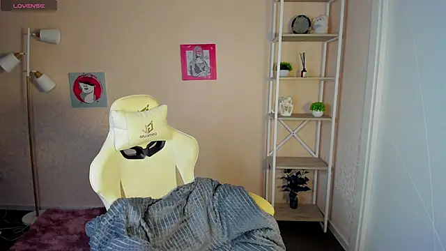 R0cket bunny online show from September 25, 2025, 12:03 am