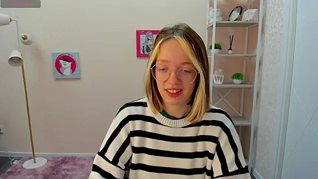 R0cket bunny online show from October 11, 2025, 1:05 am