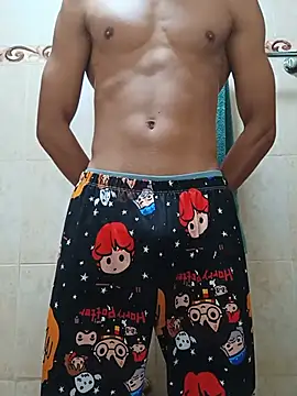 Snapshot of Ticoboom chatting on June 16, 2026, 6:43 pm Ticoboom online show from June 16, 2026, 6:43 pm