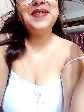 sweet jenni online show from March 2, 2026, 4:03 am