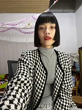 andymi1 online show from November 2, 2025, 8:06 am