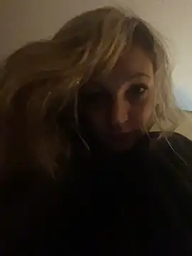 nicole9666 online show from November 22, 2025, 6:56 am