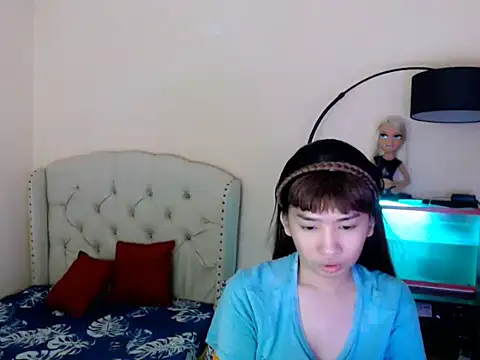 ShantalFoxxy  online show from March 15, 2026, 12:55 pm