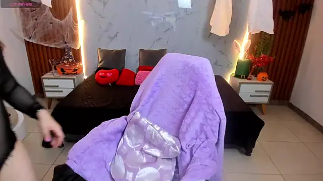 shasha bloom online show from October 30, 2025, 7:58 pm