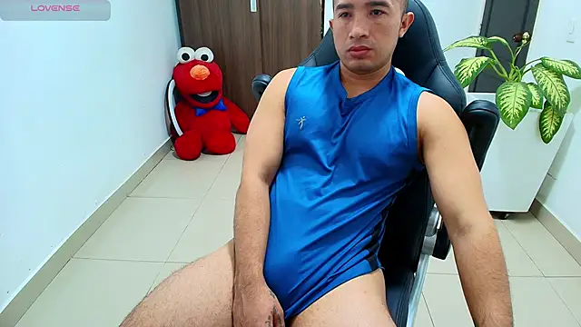 sebastian oconnor77 online show from October 4, 2025, 12:47 pm